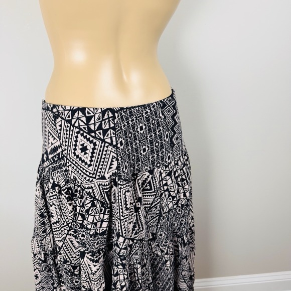 Chaps Women's Maxi Skirt Sz M Geometric‎ Print Black & White - Picture 7 of 16